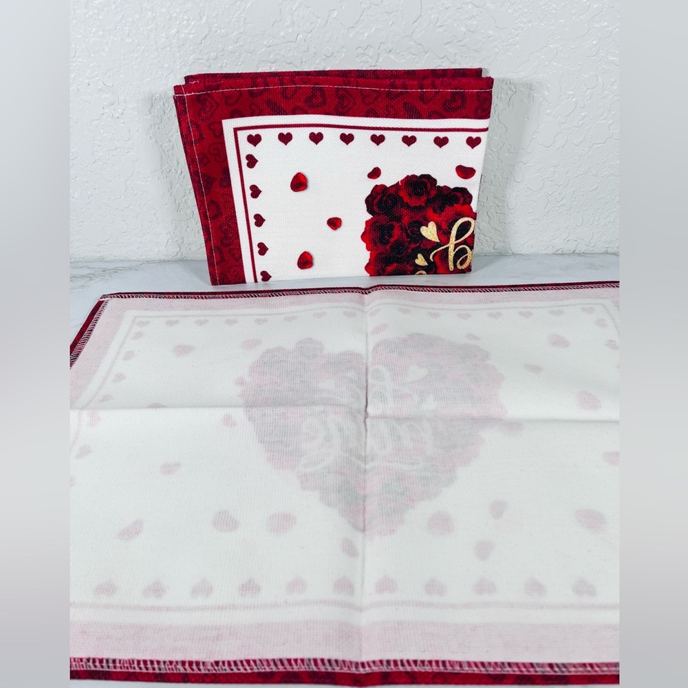 Set Of 4 Valentine's Day Placemats - Picture 2 of 5